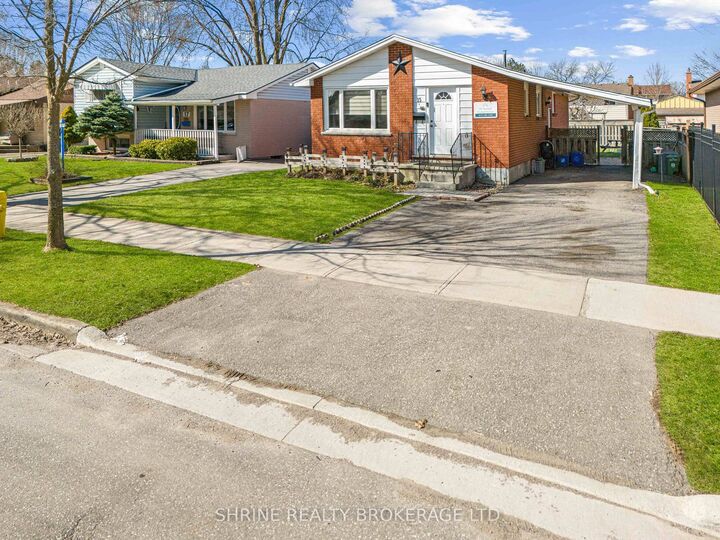 Property Photo: 15 Garland Crescent ON N5V 1N4