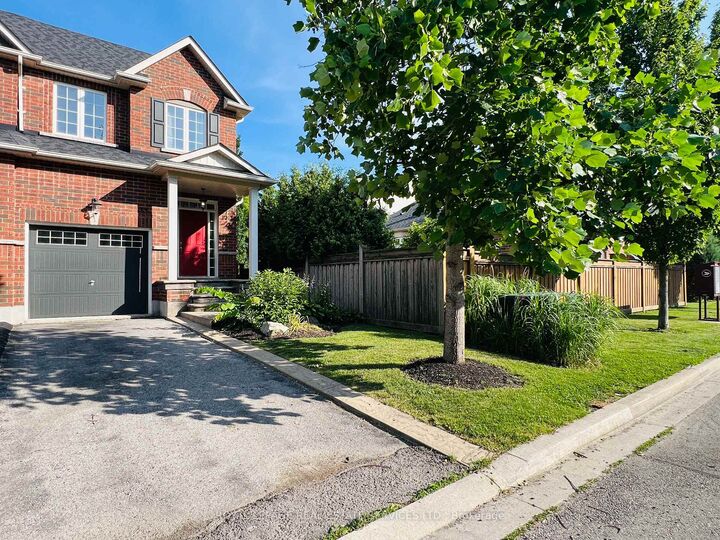 Property Photo: 155 Truedell Circle ON L0R 2H9