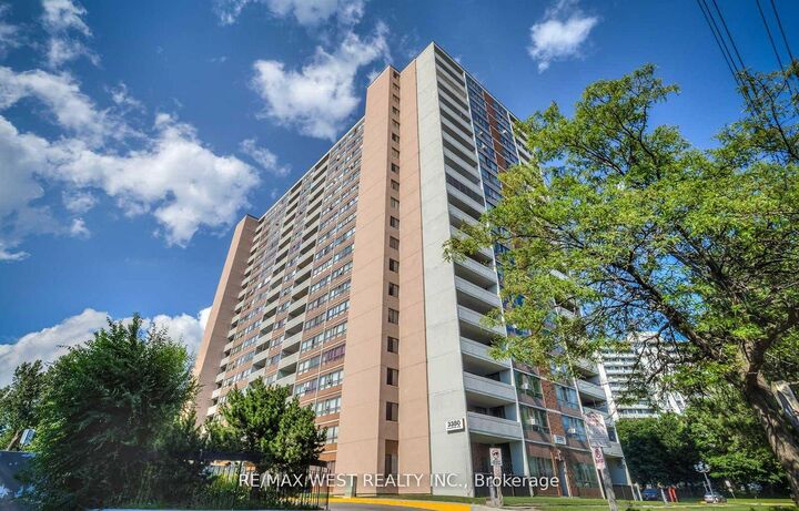 3380 Eglinton Avenue E 801 — photo 1