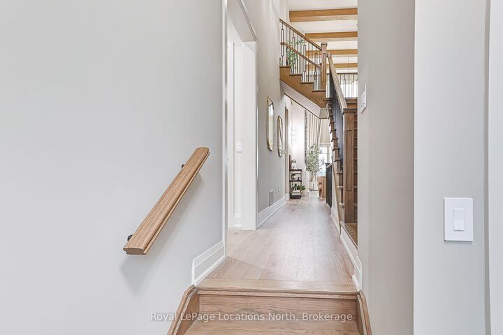 Property Photo: 1 Hilton Lane ON N4L 1L8