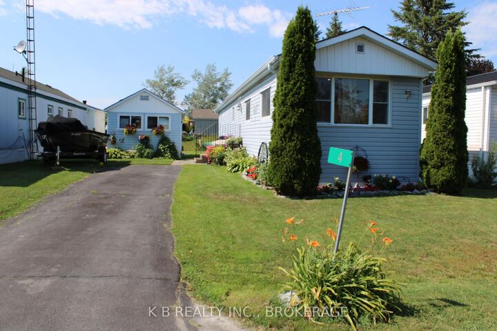 4 Cedar Street W — photo 1
