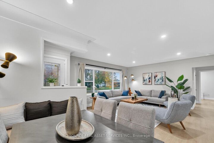 Property Photo: 10 Draper Drive ON L2N 2Y5