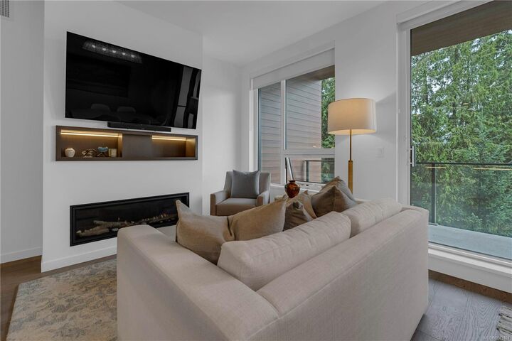 Property Photo:  2000 Hannington Rd #518  BC V9B 7C1 
