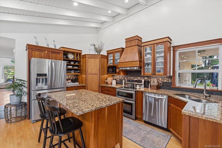 Property Photo: 3341 Schooner Cove Dr BC V9P 9H6