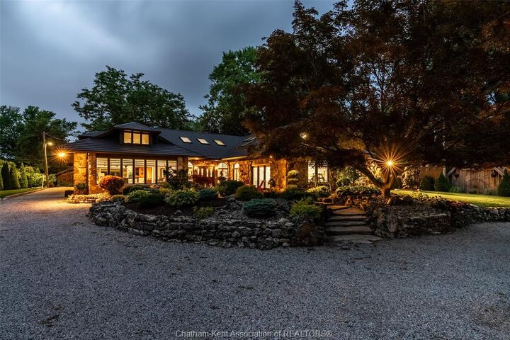 Property Photo:  3 Pine Crest Road  ON N7M 4H4 