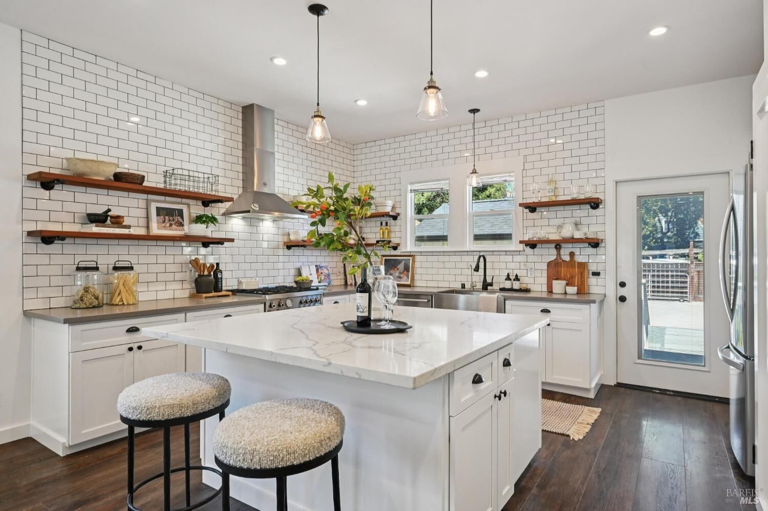 Property Photo: 216 Olive Street CA 95401