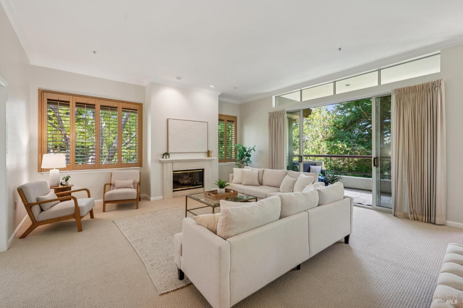 Property Photo: 600 Deer Valley Road 1R CA 94903