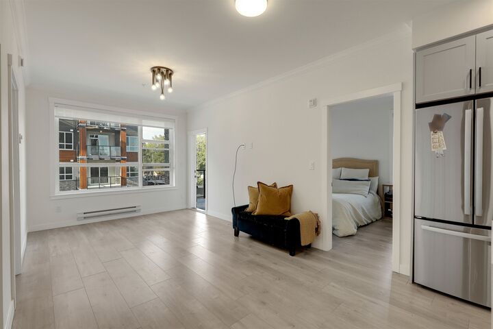Property Photo: 12109 223 Street 201 BC V2X 5Y6