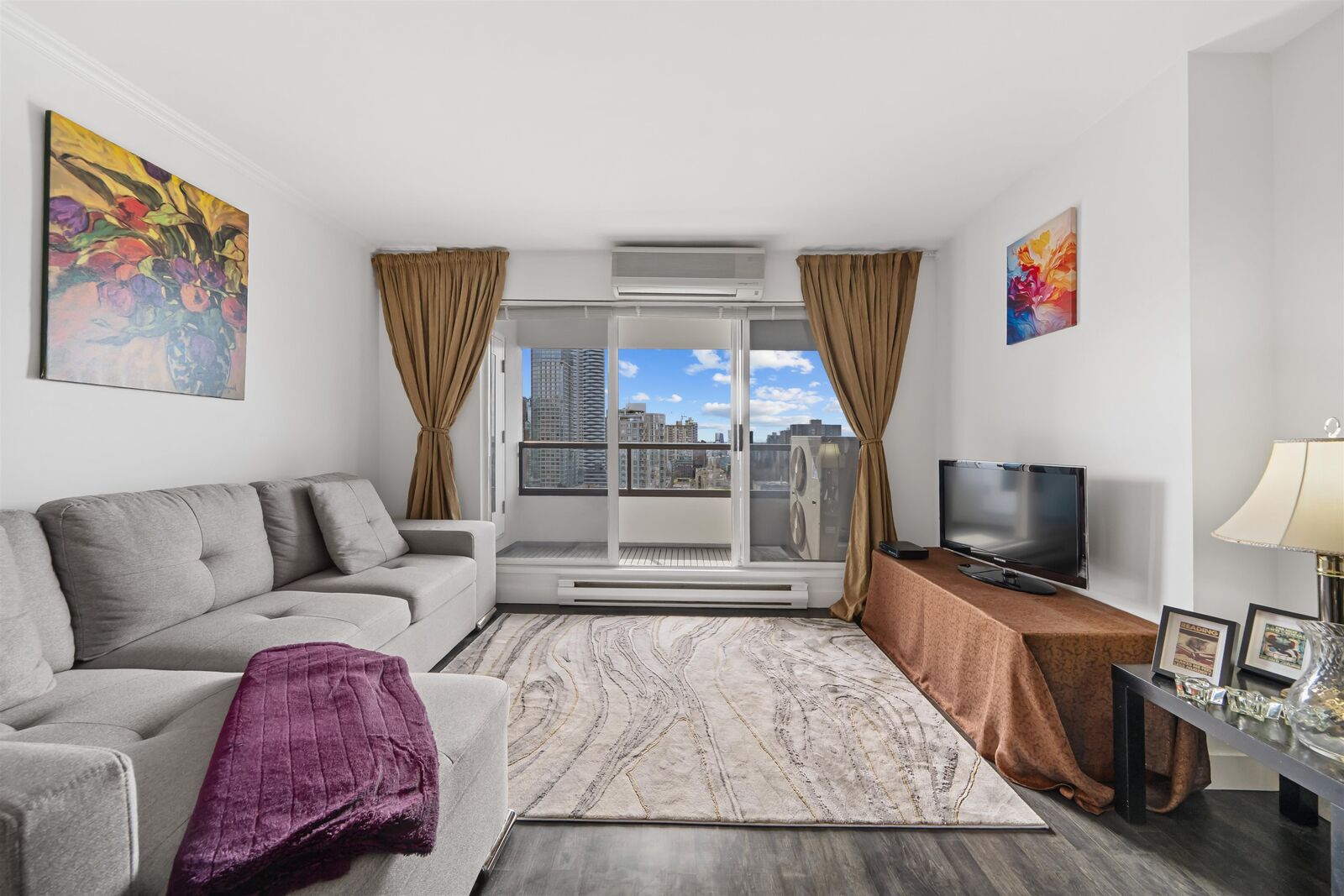 Property Photo: 1060 Alberni Street 1908 BC V6E 4K2