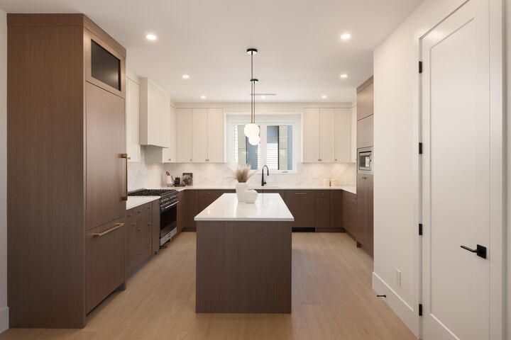 Property Photo: 6525 Dufferin Avenue 2 BC V5H 3T2