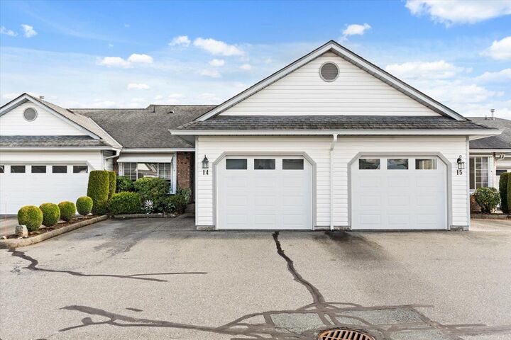 33922 King Road 14 — photo 1