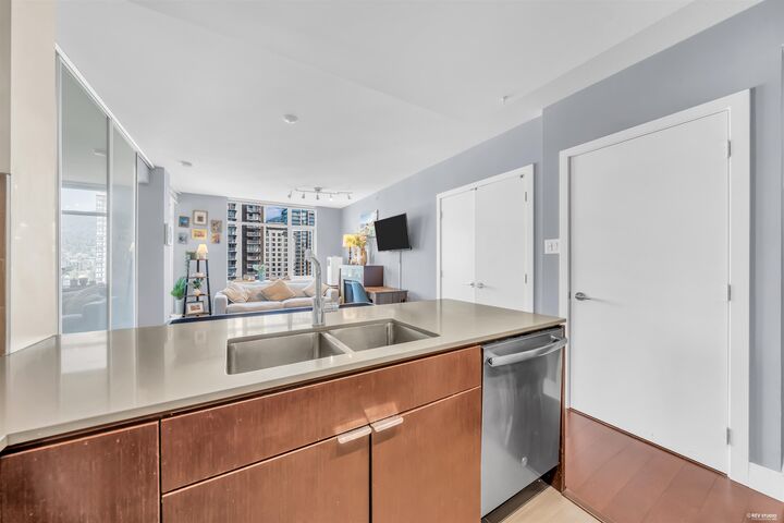 Property Photo: 158 W 13 Street 1301 BC V7M 0A7