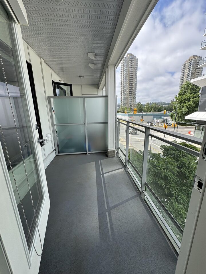 Property Photo:  2188 Madison Avenue 203  BC V5C 0J8 