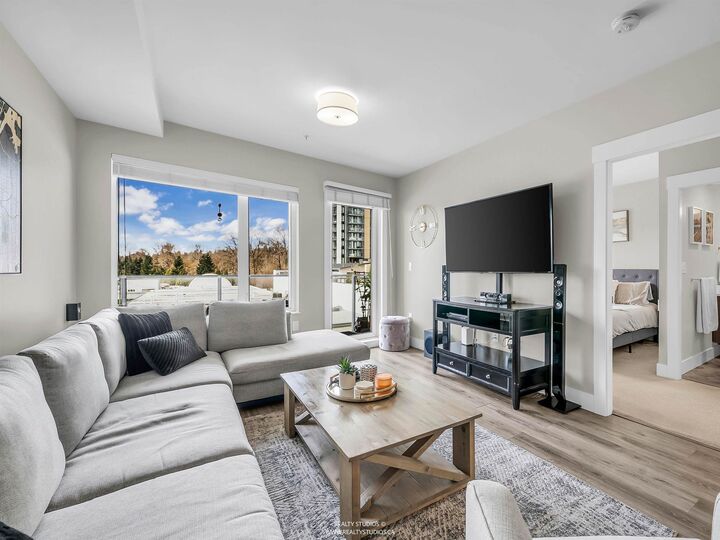 Property Photo:  1496 Charlotte Road 401  BC V7J 0C9 