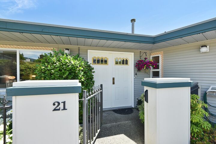 Property Photo: 544 Eaglecrest Drive 21 BC V0N 1V8
