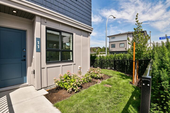 Property Photo: 33525 Kingston Avenue 19 BC V2S 0R6