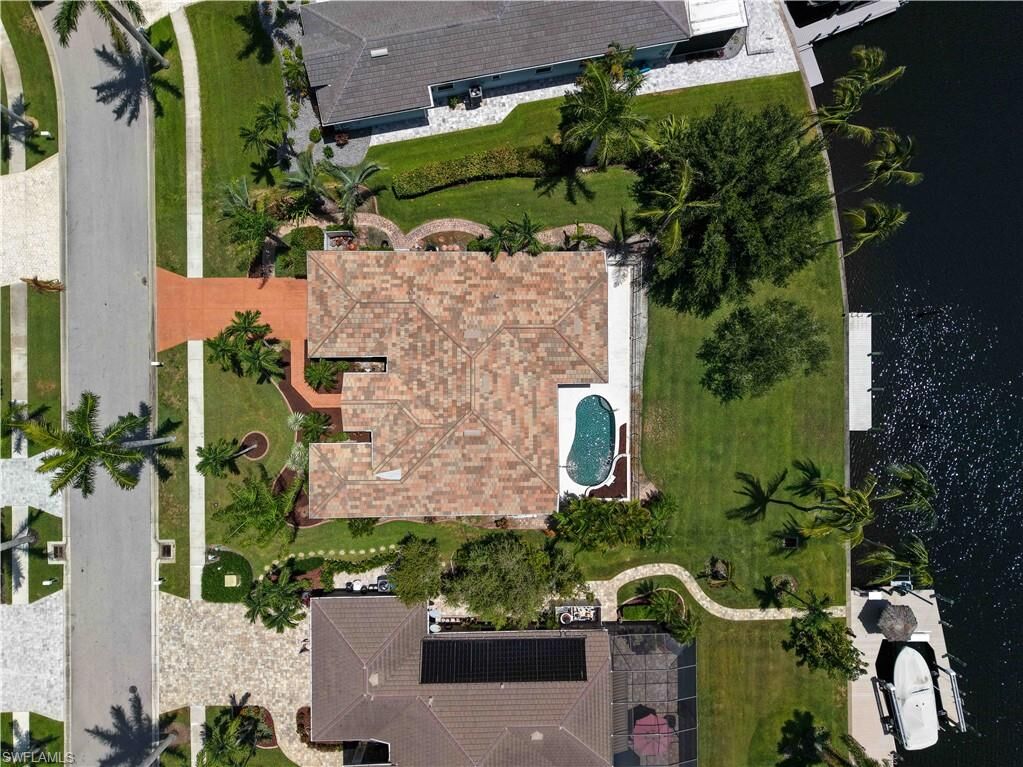 Property Photo: 5514 Merlyn Ln FL 33914