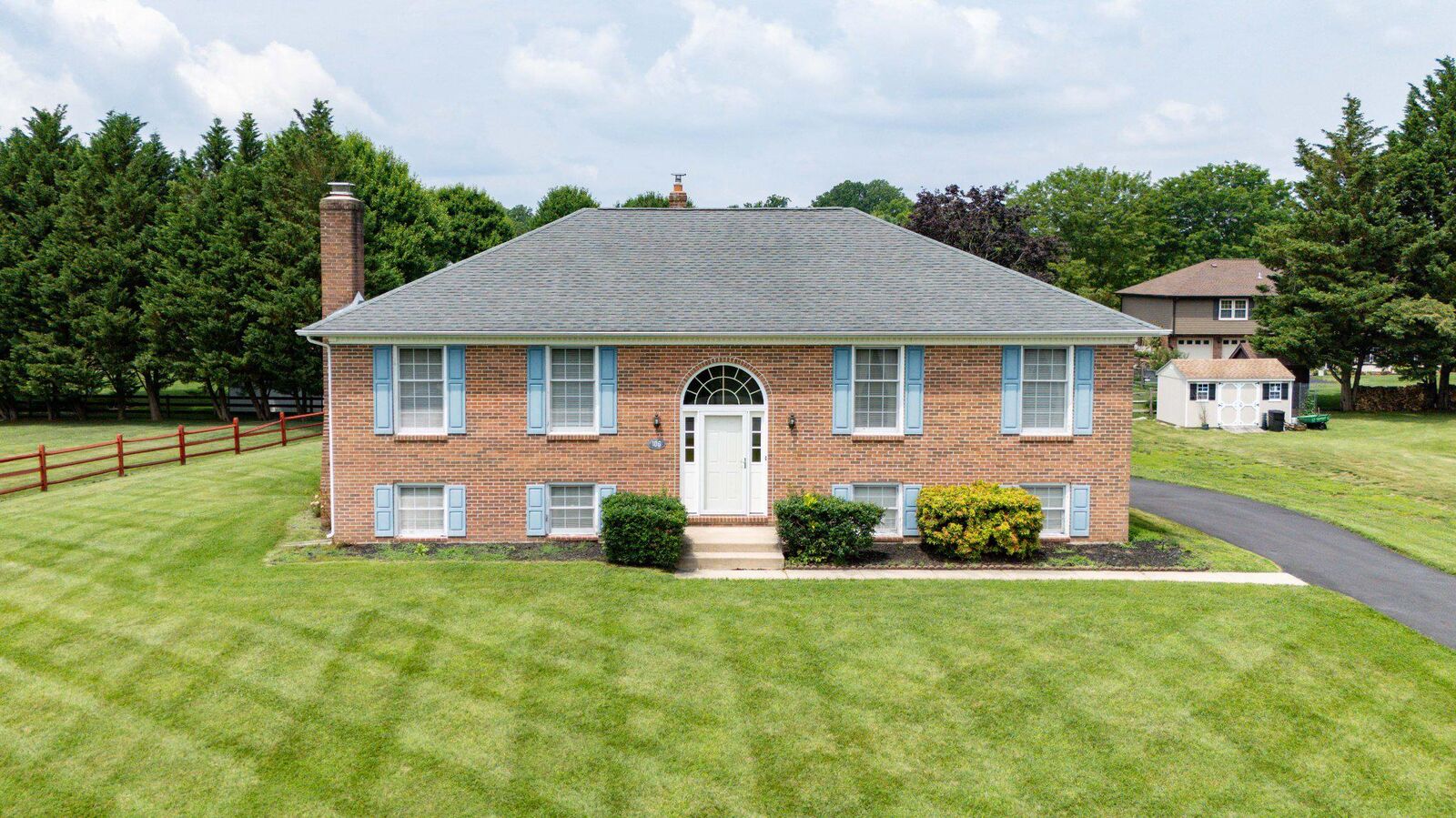 Property Photo:  106 Michael Lane  DE 19701 