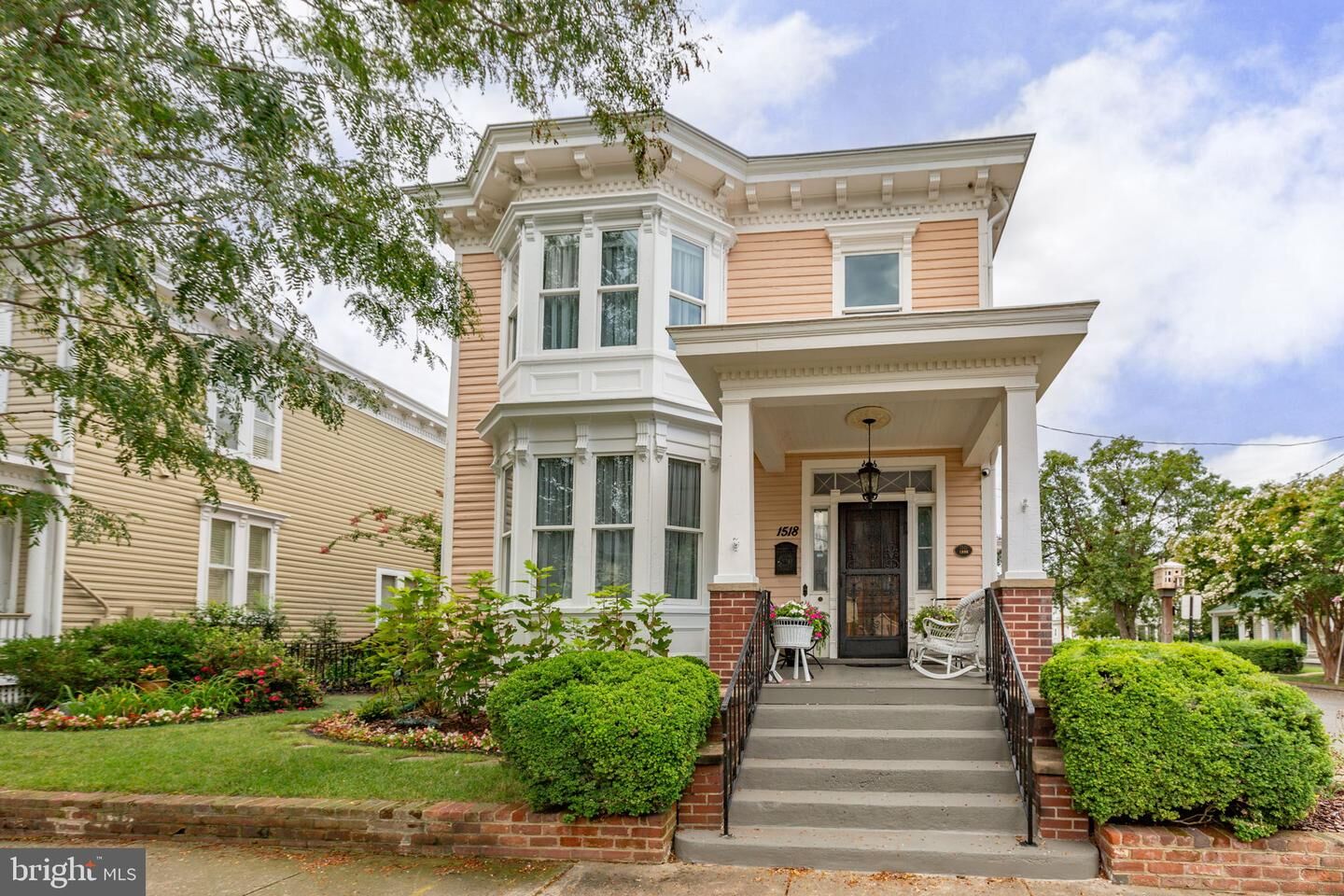 Property Photo: 1518 Caroline Street VA 22401