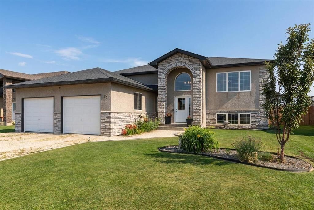 Property Photo: 98 Rockridge Drive MB R0A 0C0
