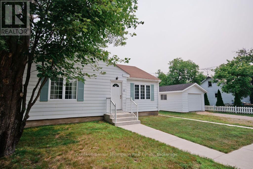 Photo de la propriété: 12 Connolly Street ON P0A 1X0