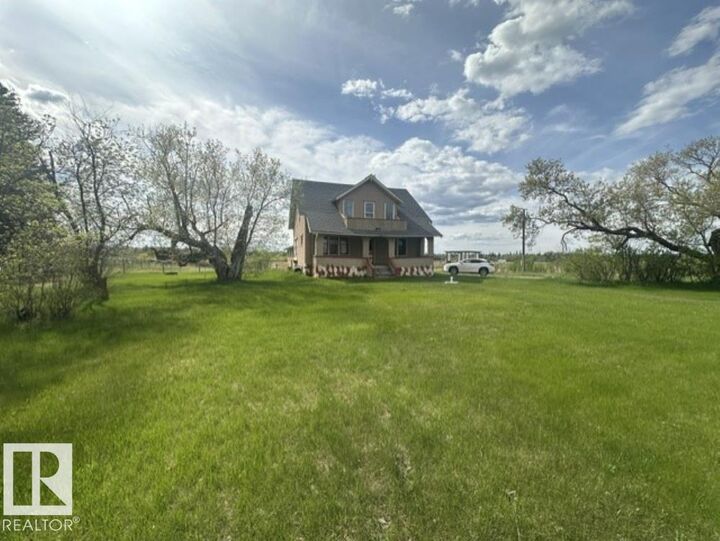 Property Photo:  449 Jennifer Heil Wy  AB T7X 0A3 