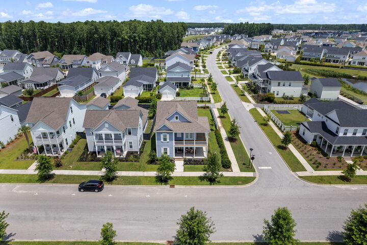 Property Photo:  670 Blueway Avenue  SC 29486 