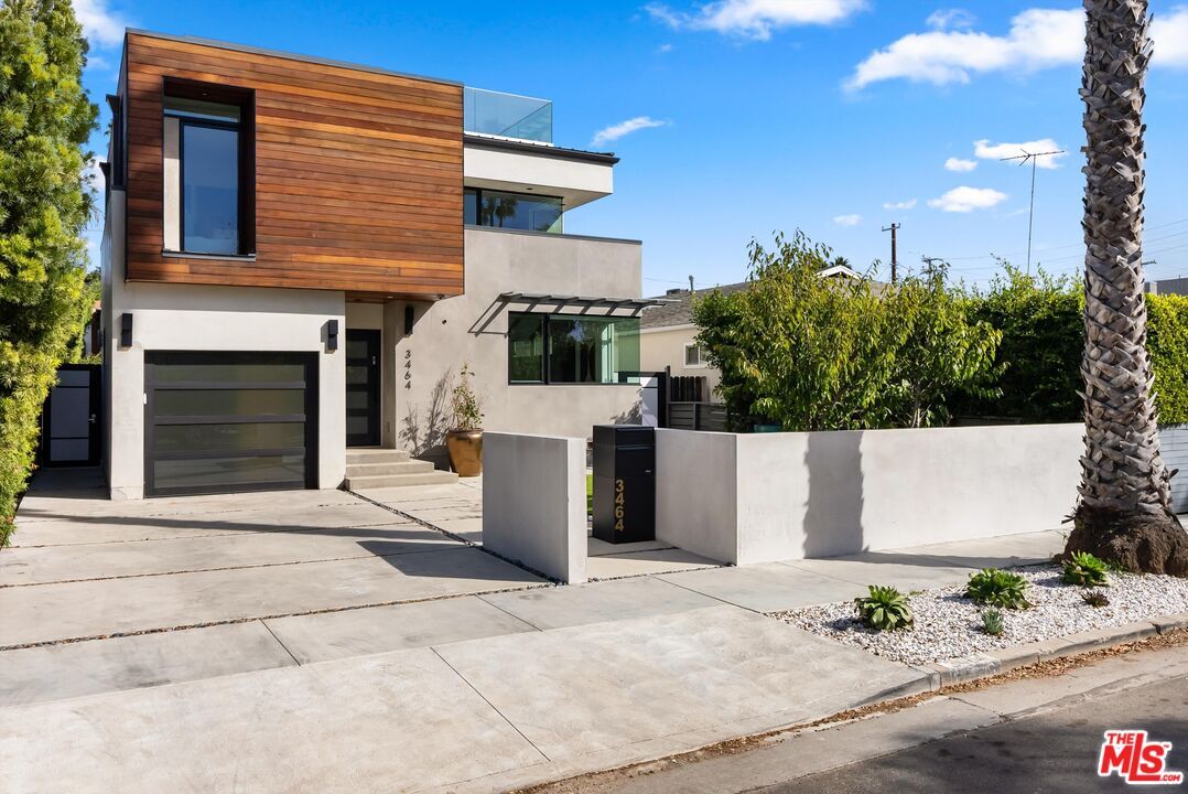 Property Photo: 3464 Greenwood Ave CA 90066
