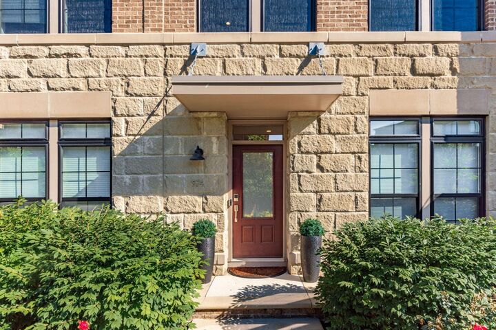 Property Photo: 974 Pullman Place OH 43212