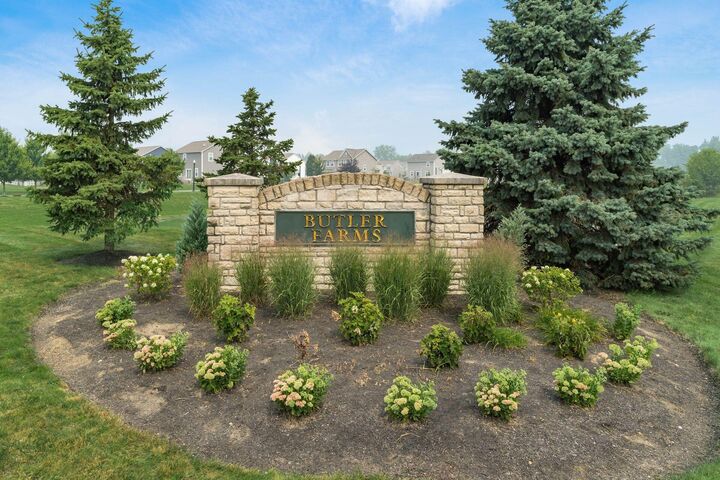 Property Photo:  4321 Holstein Drive  OH 43207 