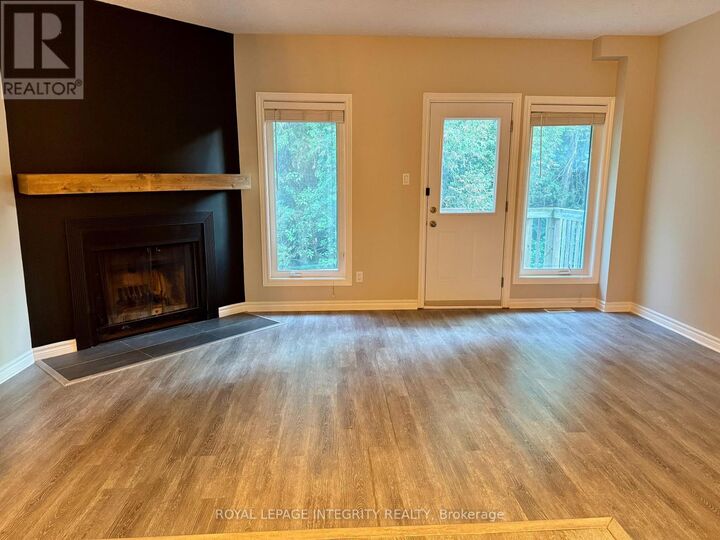 Property Photo: 46 Lightfoot Place ON K2L 3M2