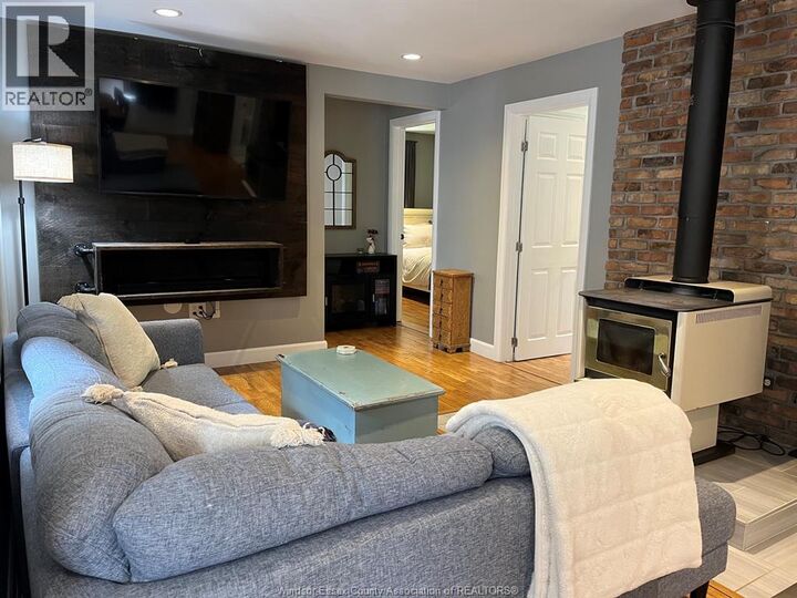 Property Photo:  769 Assumption  ON N9A 3B7 