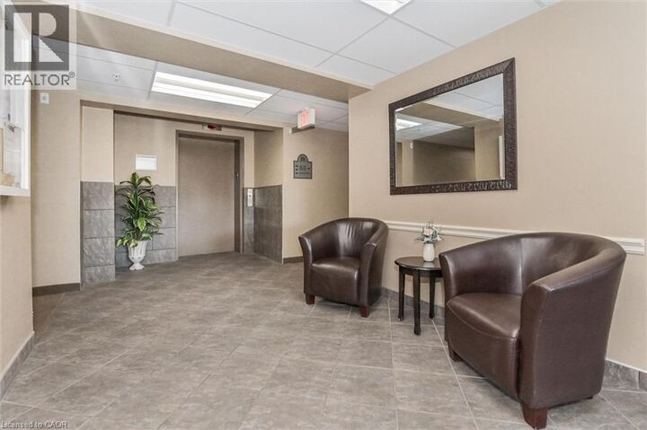 Property Photo:  645 St David Street South 302  ON N1M 0A9 