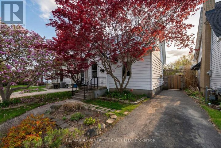 Property Photo:  543 Chester Street South  ON N6C 2K1 