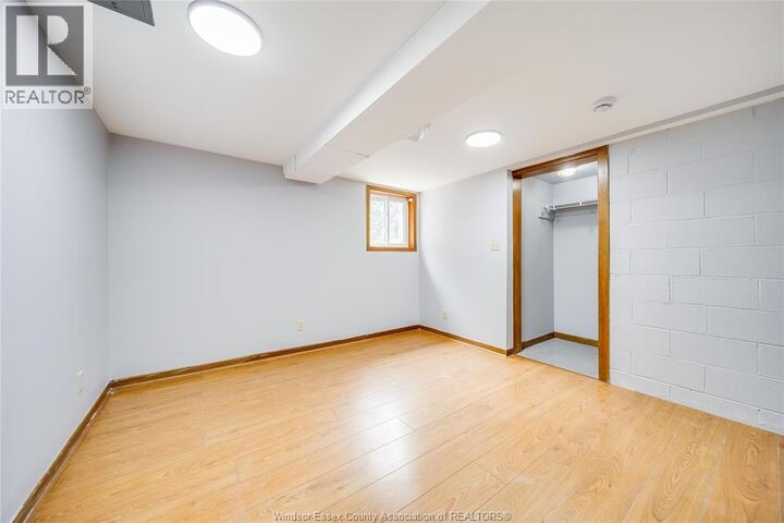Property Photo: 2914 Wyandotte Street ON N9C 1M4