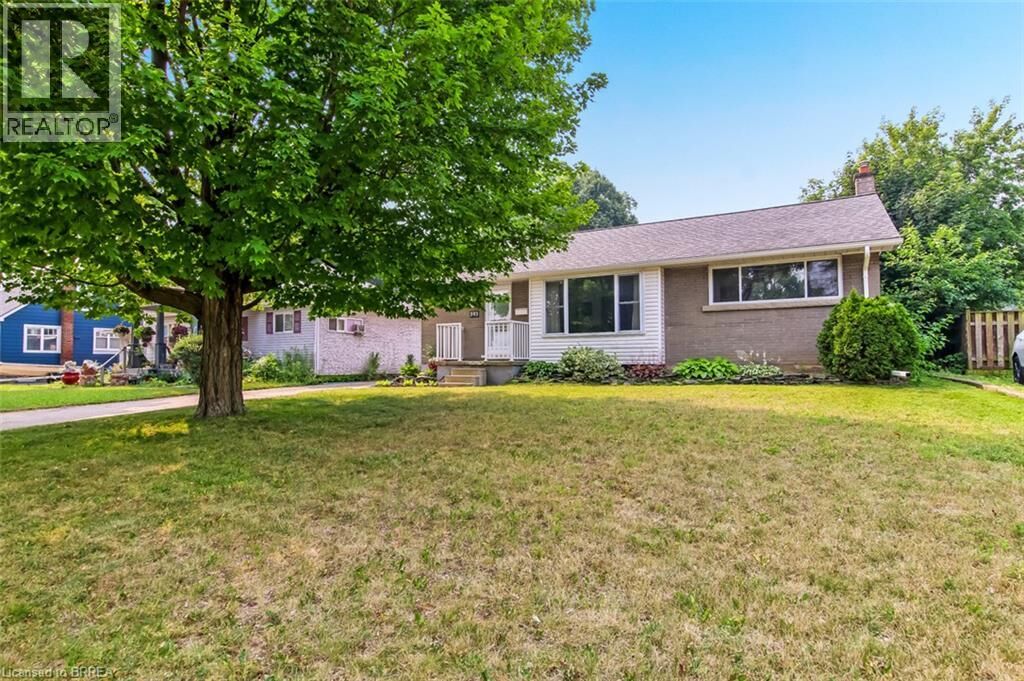 Property Photo:  393 Marlborough Street  ON N3S 4V4 