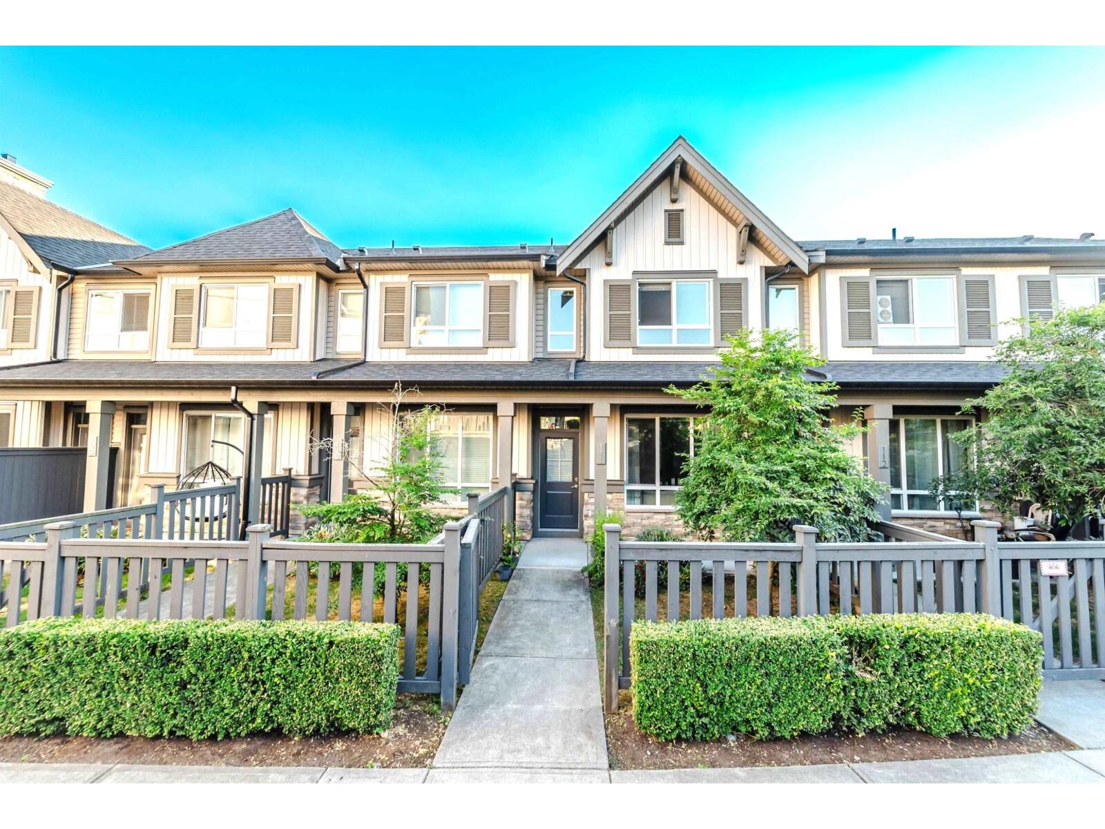 Property Photo: 30930 Westridge Place 111 BC V2T 0H6