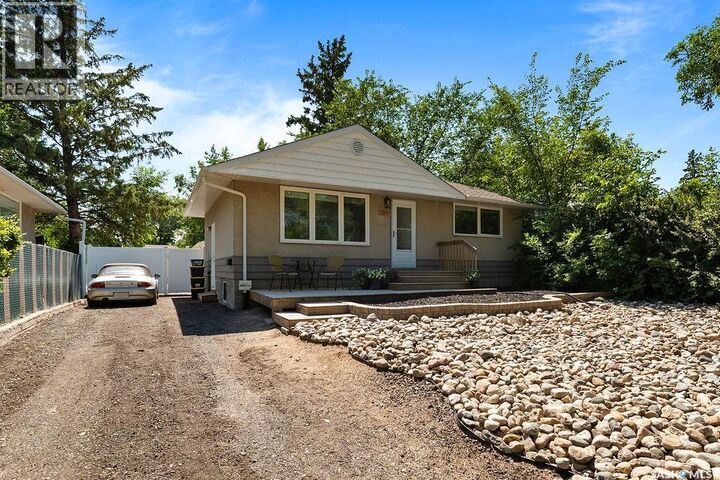 Property Photo:  5309 1st Avenue  SK S4T 0A7 