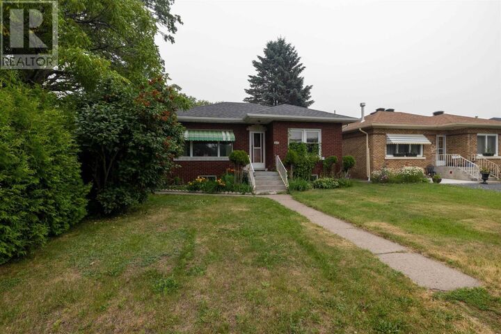 Property Photo: 1537 Sills St ON P7E 5S4