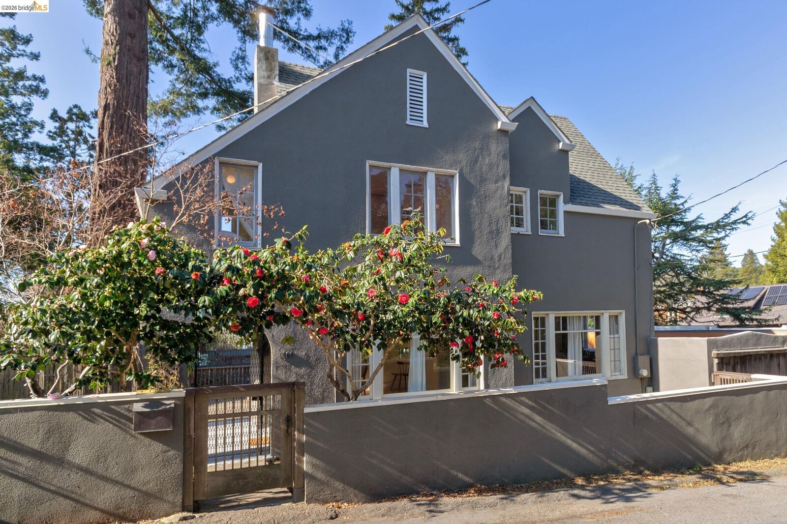 Property Photo:  1106 Cragmont Ave  CA 94708 