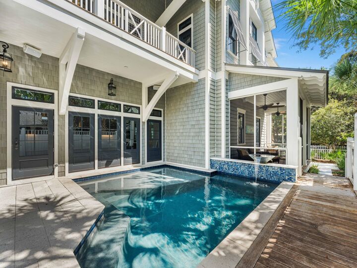 Property Photo: 52 N Shingle Lane FL 32461