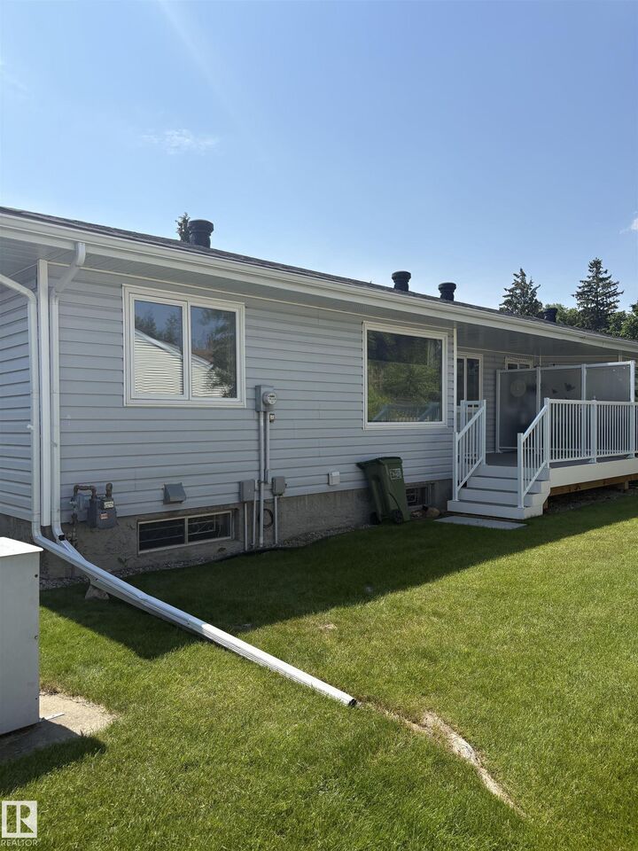Property Photo: 17520 Callingwood Road NW AB T5T 5P1