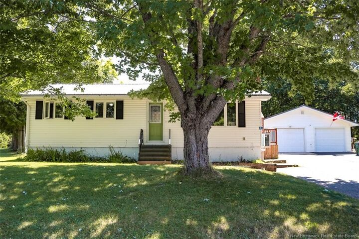 Property Photo: 84 Villa Drive NB E5N 5G7