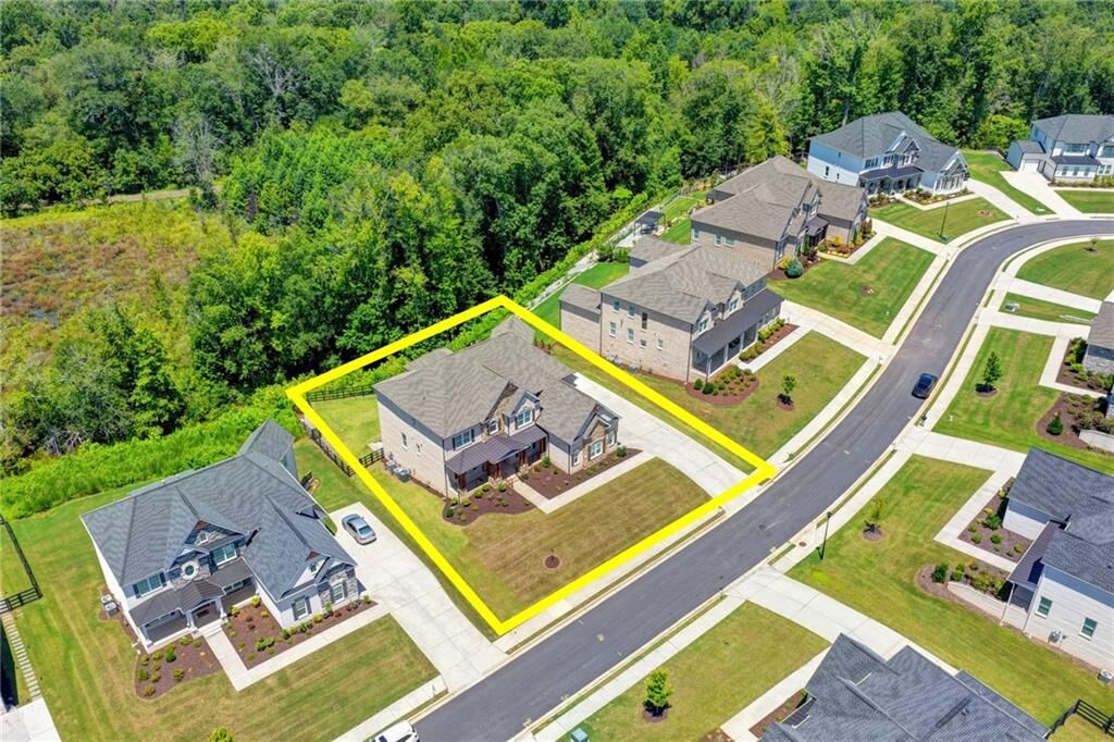 Property Photo: 7720 Wild Violet Drive GA 30040