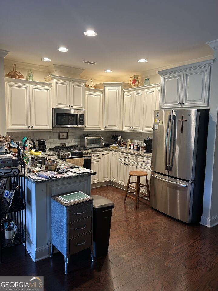 Property Photo:  1202 Village Boulevard SE  GA 30161 