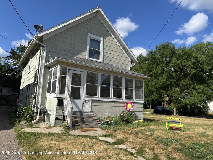 Property Photo:  225 E South Street  MI 48910 