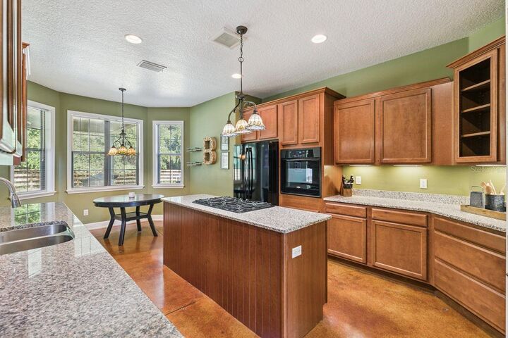 Property Photo: 36137 Mattawan Drive FL 32736