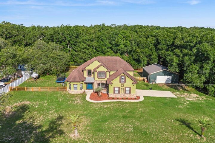 Property Photo:  36137 Mattawan Drive  FL 32736 
