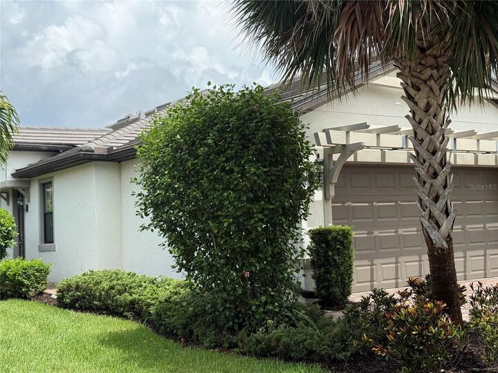 Property Photo: 12224 Marsh Pointe Road FL 34238