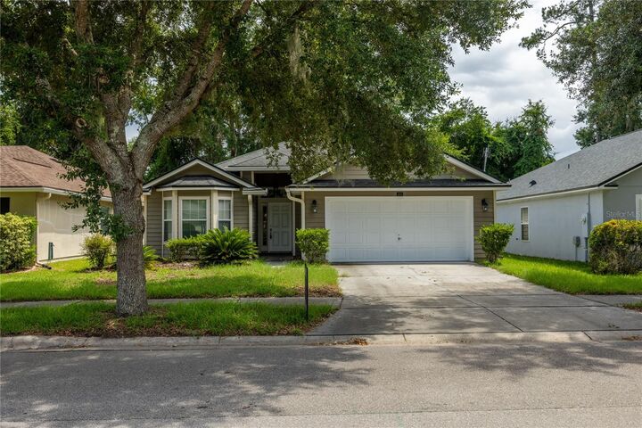 Property Photo: 4931 NW 81st Avenue FL 32653